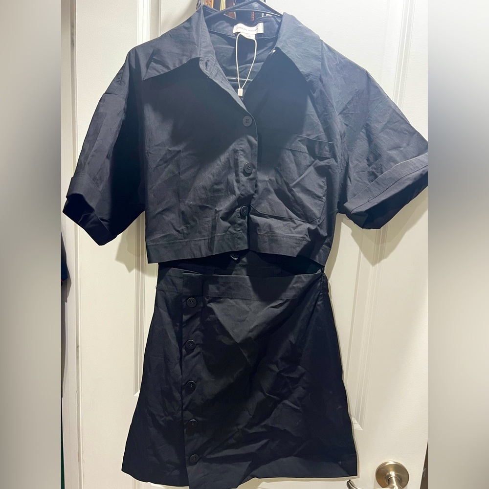 Urban Revivo Size 4 Black button down a-line shirt collar dress